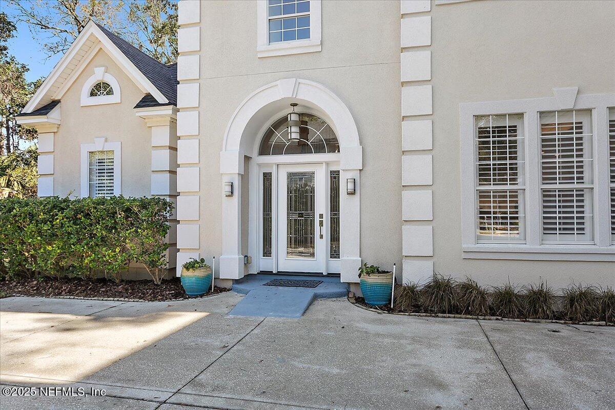 1641 SHEFFIELD PARK Court