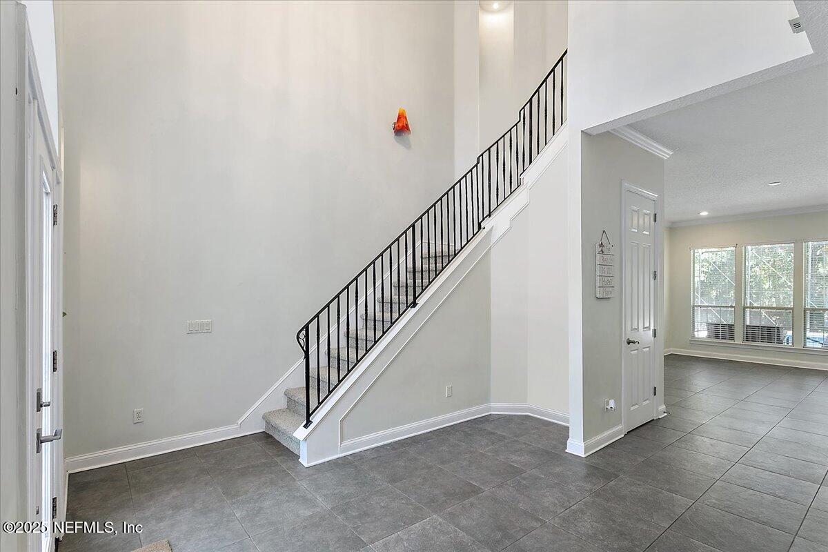1641 SHEFFIELD PARK Court