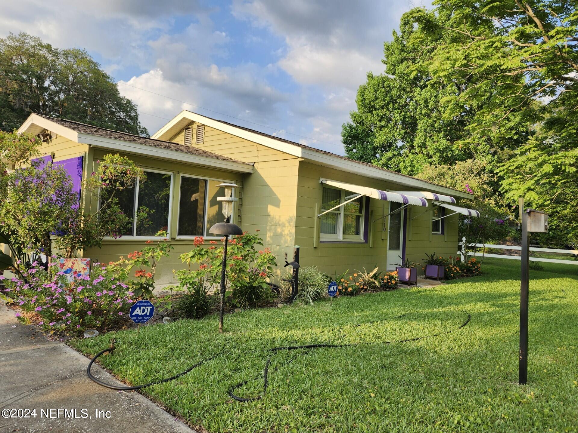 Crescent City, FL home for sale located at 110 Shaffer Avenue, Crescent City, FL 32112