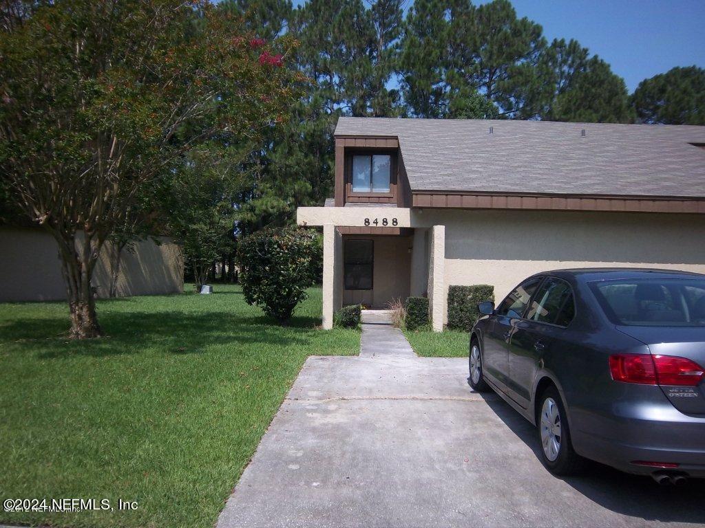 Jacksonville, FL home for sale located at 8488 Pineverde Lane, Jacksonville, FL 32244