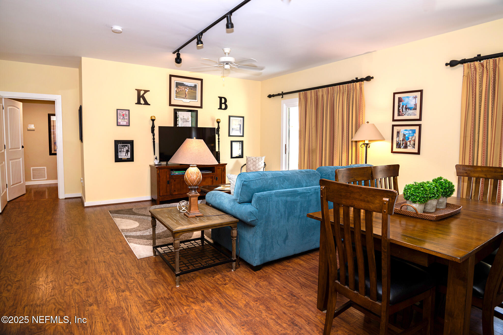 955 REGISTRY Boulevard 107