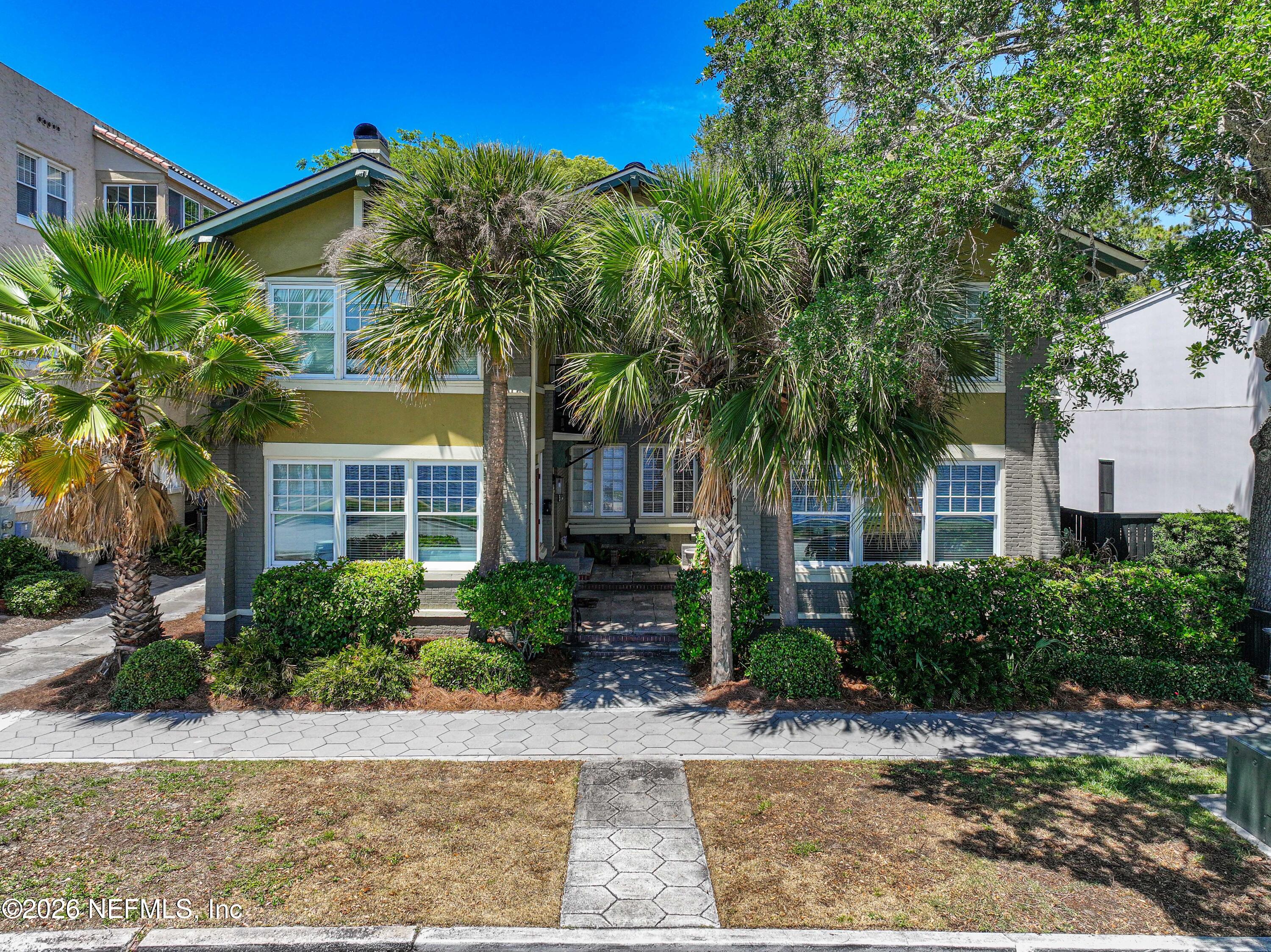 2117 RIVER Boulevard