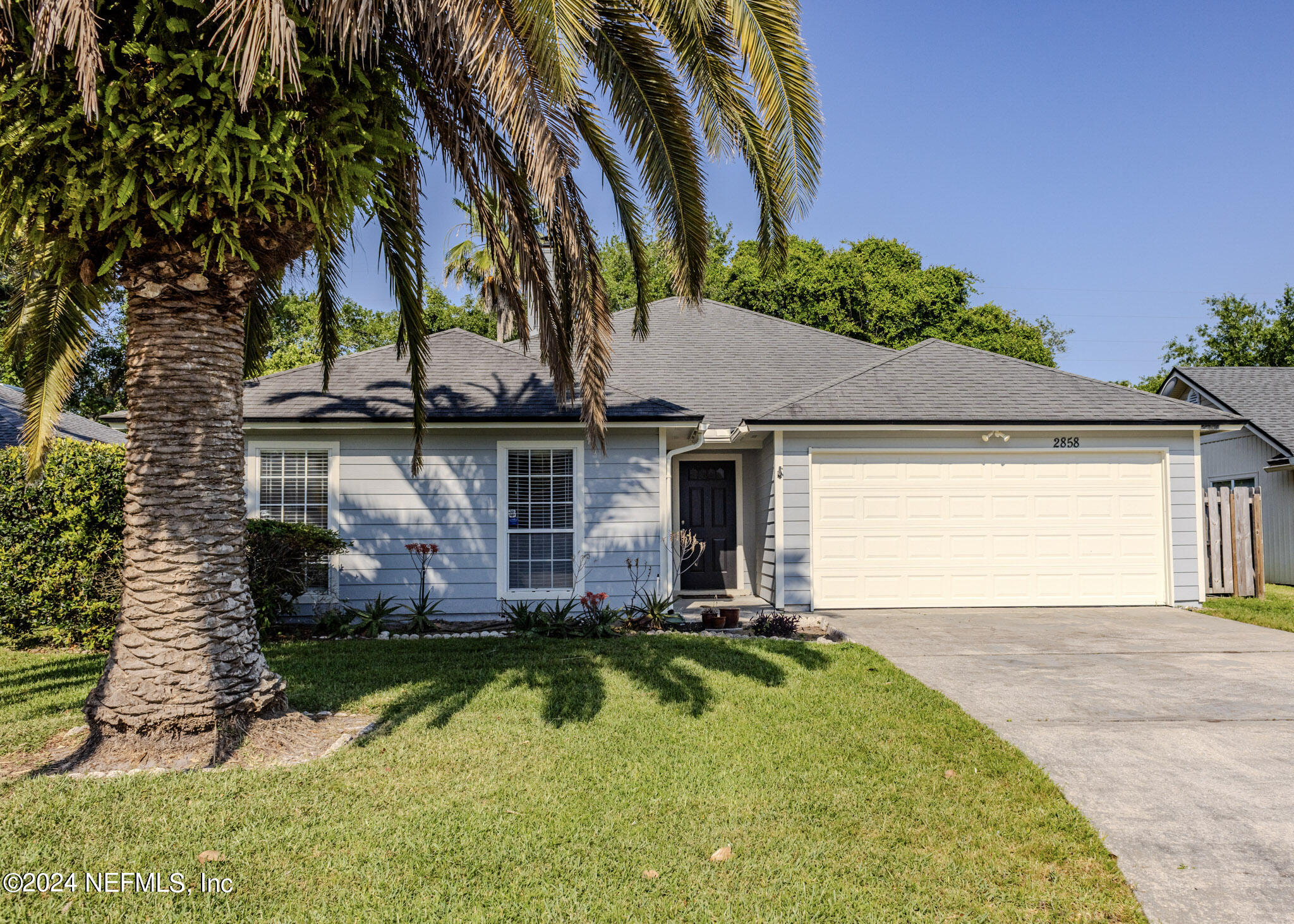 Jacksonville, FL home for sale located at 2858 Canyon Falls Drive, Jacksonville, FL 32224