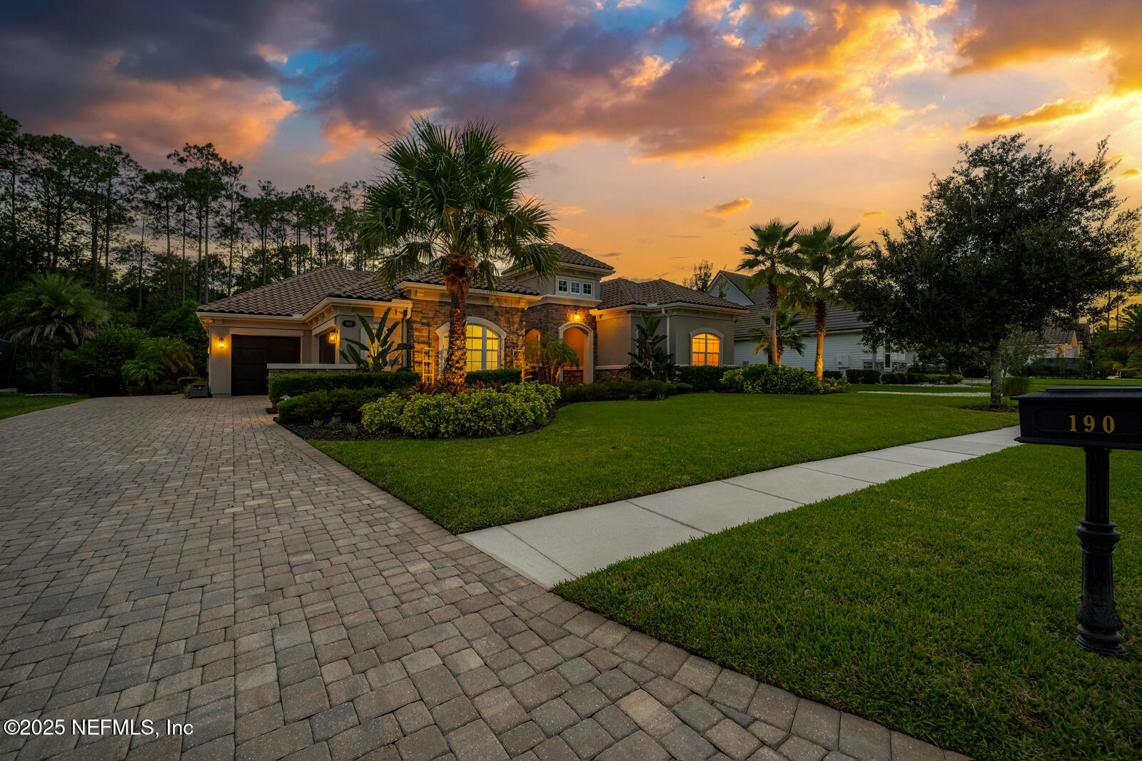 190 DEER VALLEY Drive