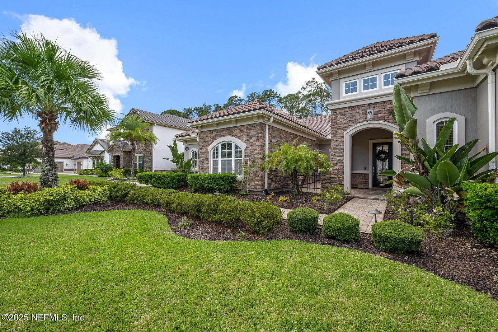 190 DEER VALLEY Drive