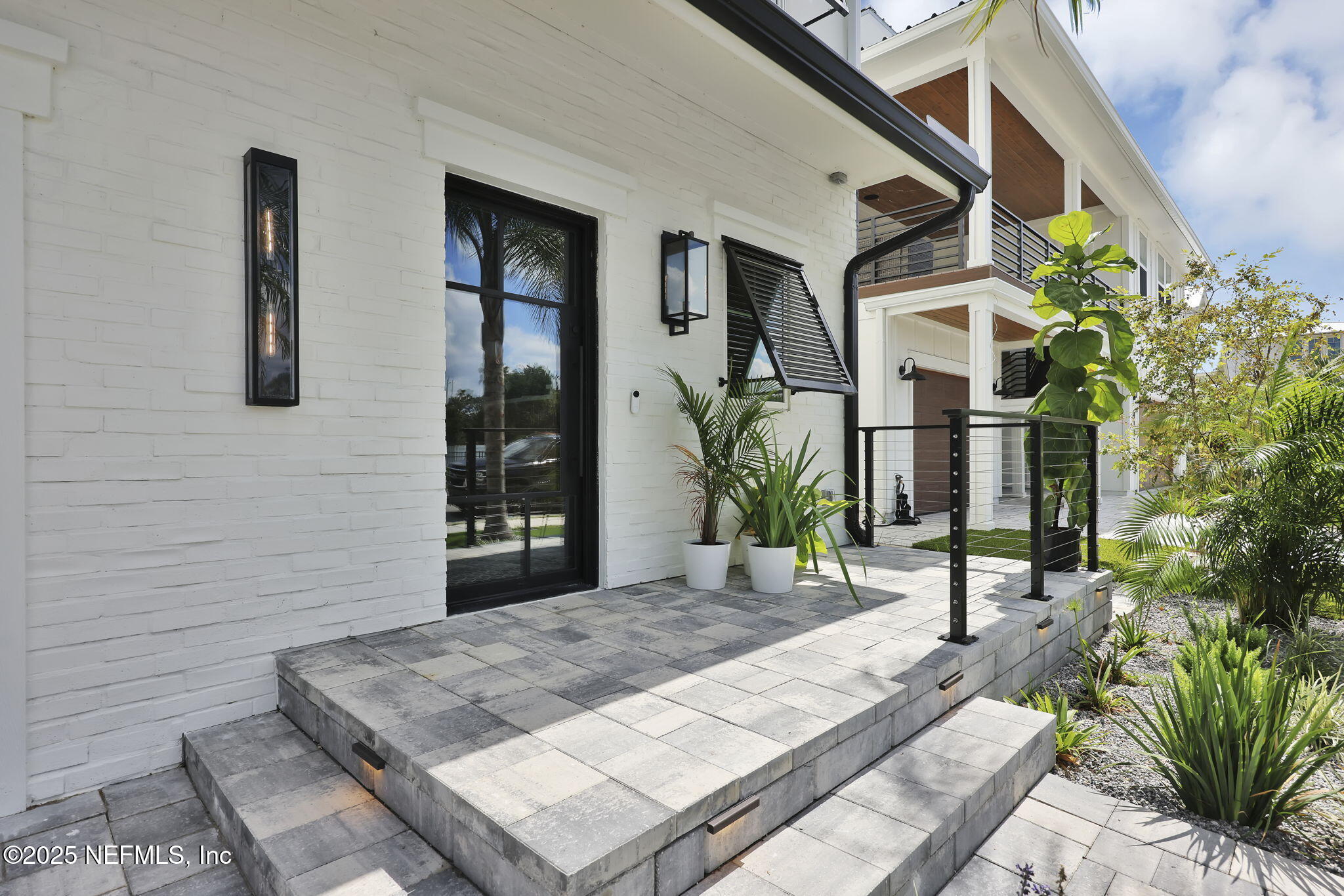 1329 ESTRELA Lane