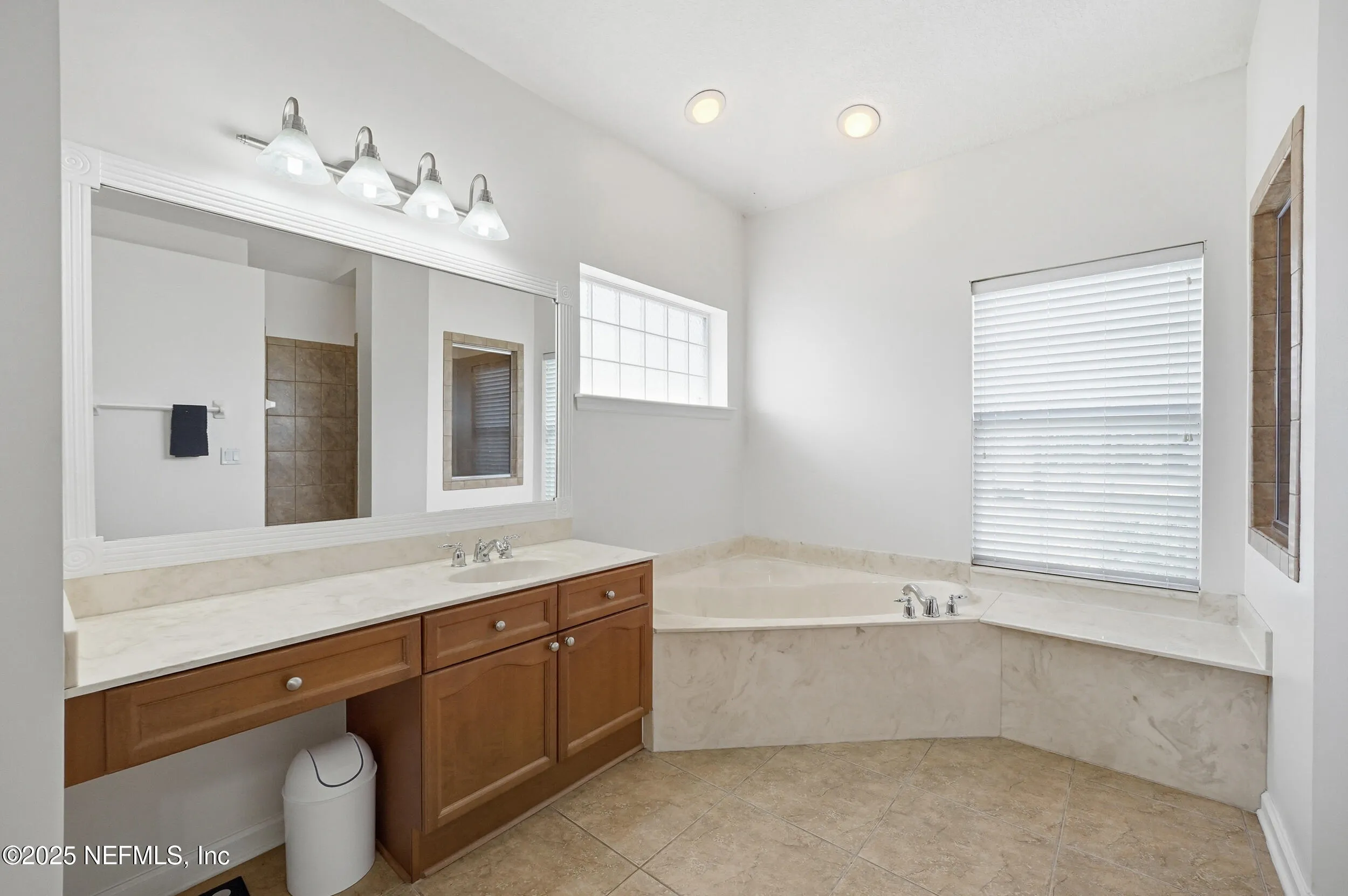 Jacksonville, Florida 32221, United States, 4 Bedrooms Bedrooms, ,3 BathroomsBathrooms,Residential,Active,232936