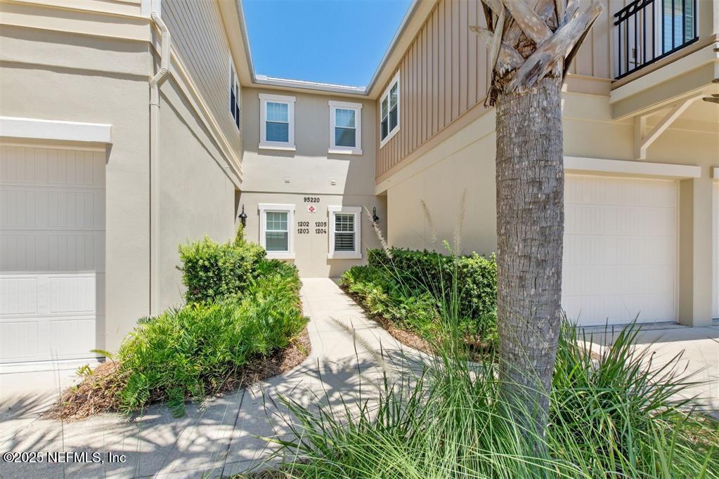 95220 SUMMERWOODS Circle 1204