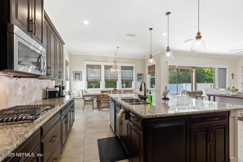350 BRAMBLY VINE Drive