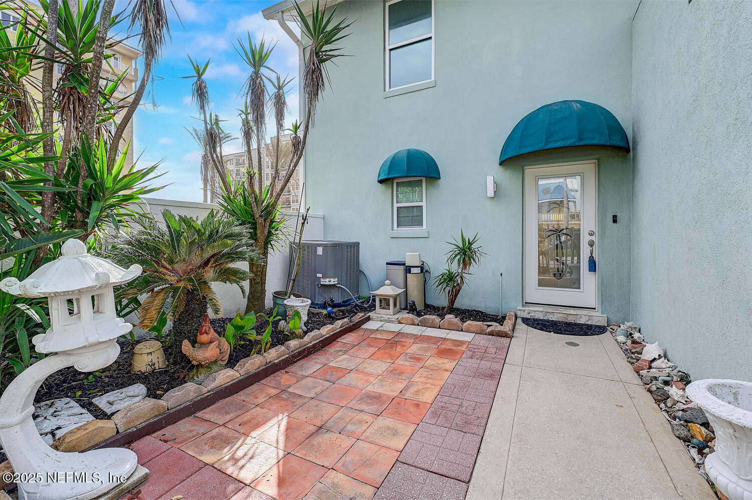 1510 1ST Street S
