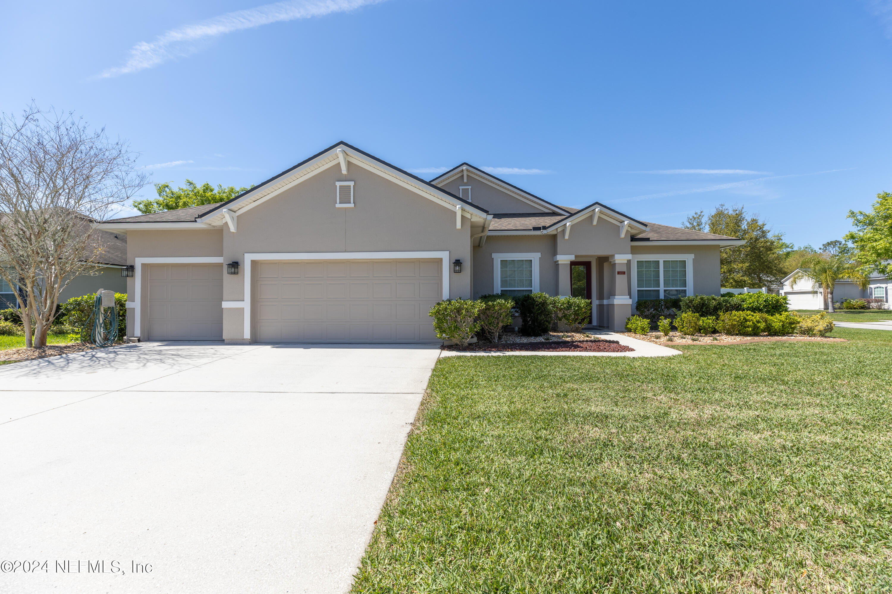 Fleming Island, FL home for sale located at 1402 TALON Court, Fleming Island, FL 32003