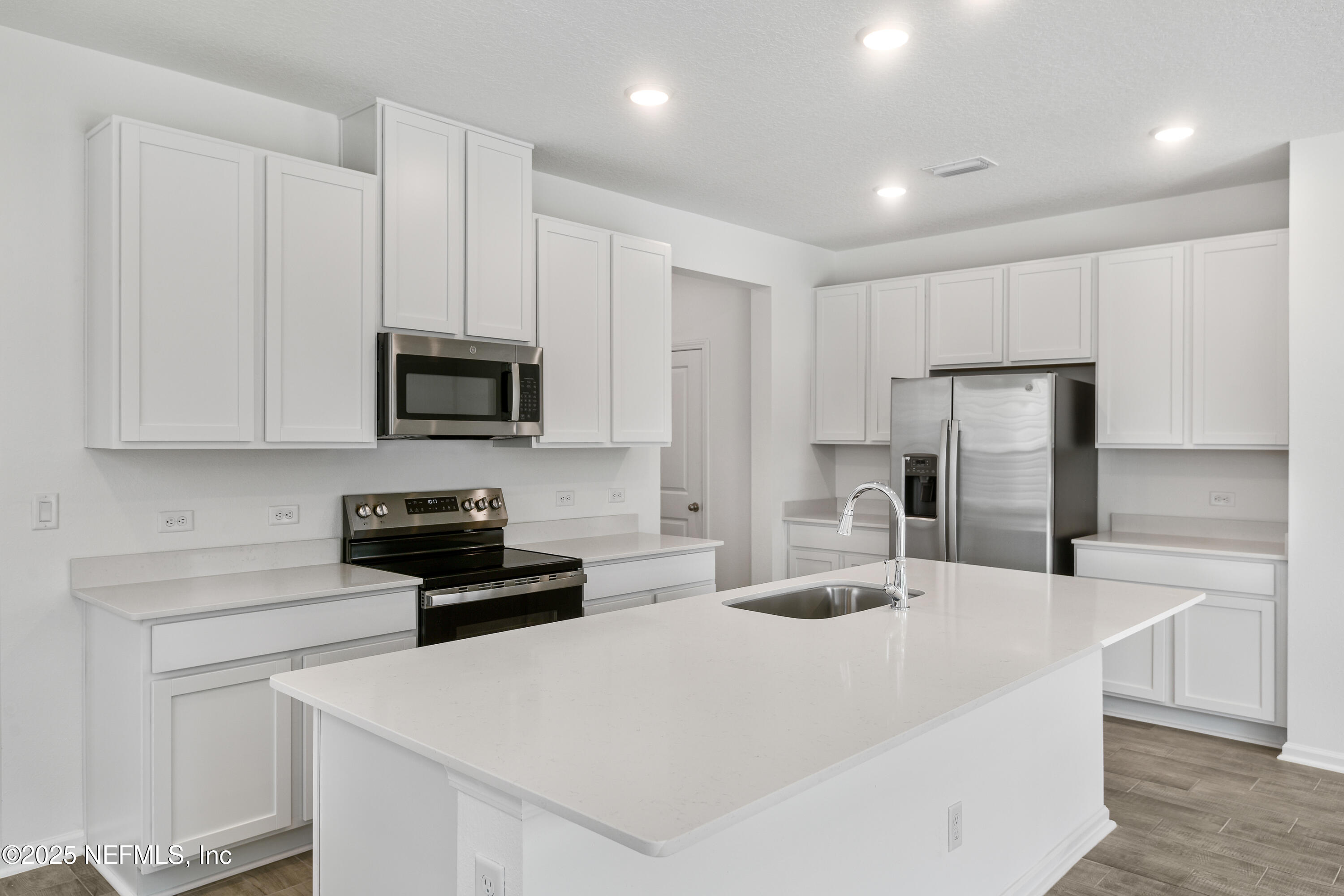 6024 ORACLE Court