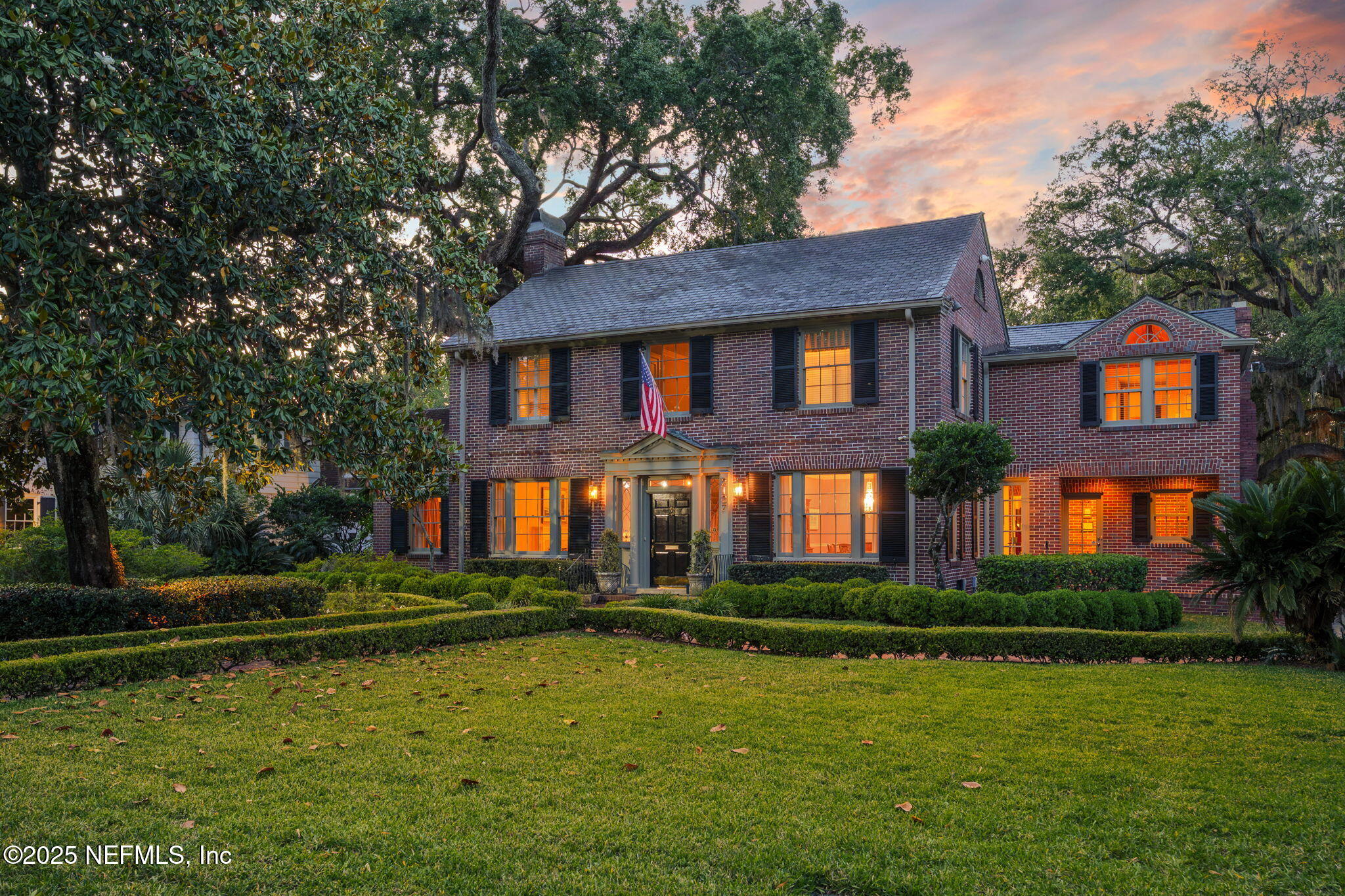 2127 RIVER Road