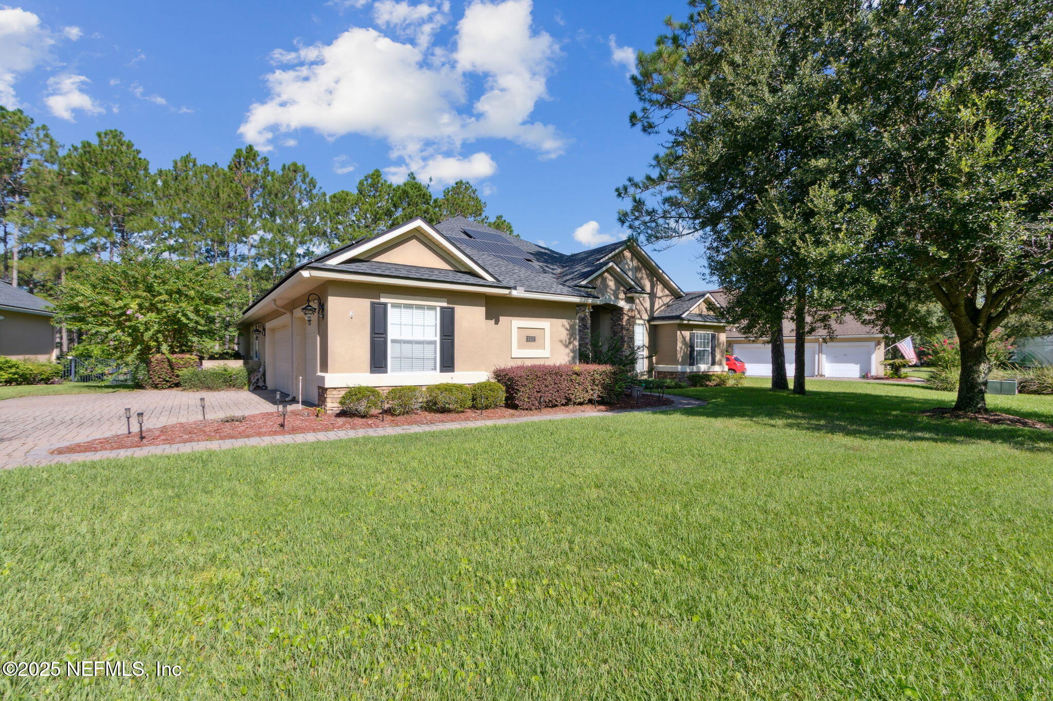 1372 EAGLE CROSSING Drive