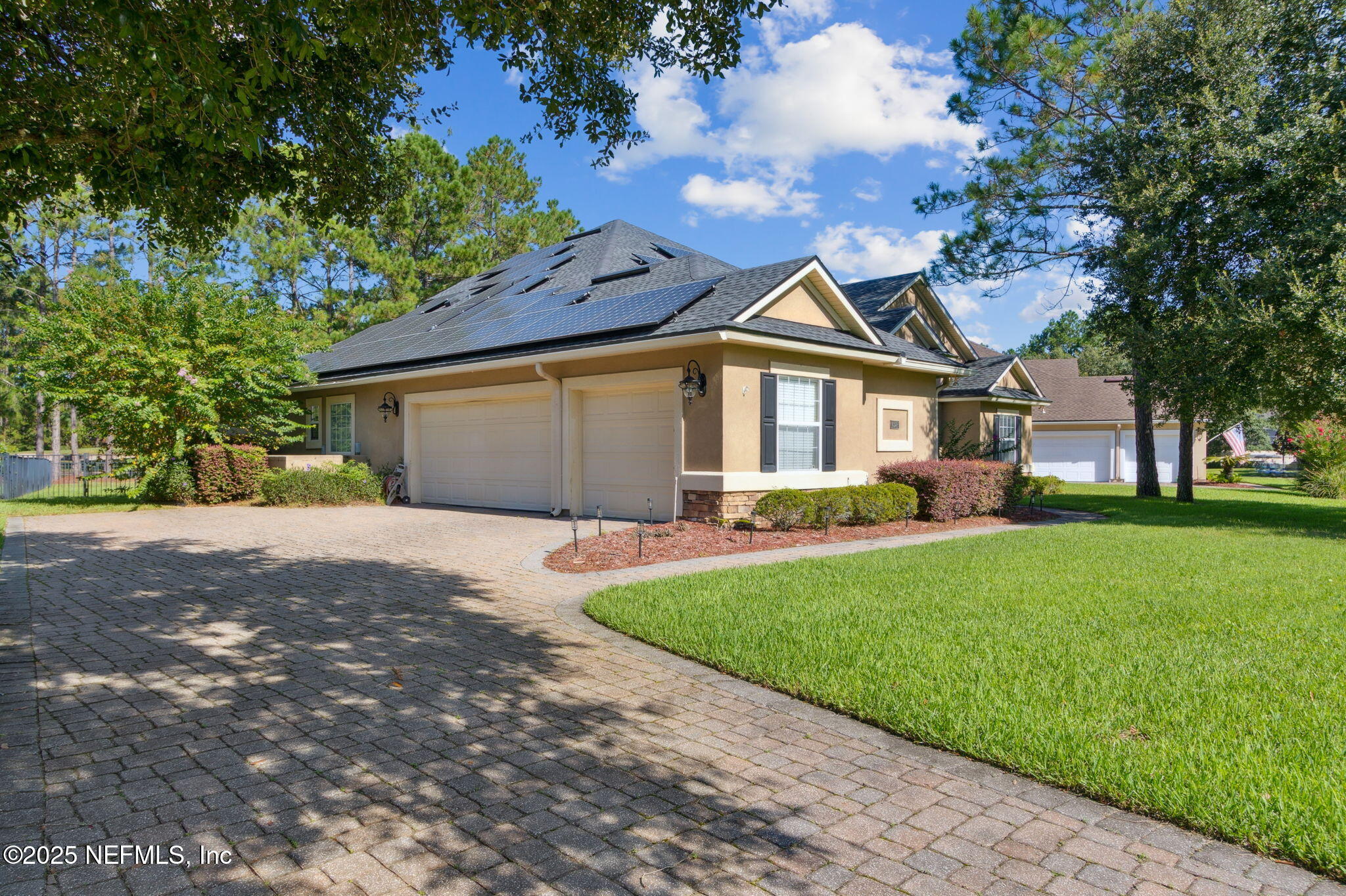 1372 EAGLE CROSSING Drive