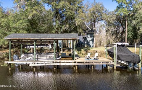 A home in Middleburg