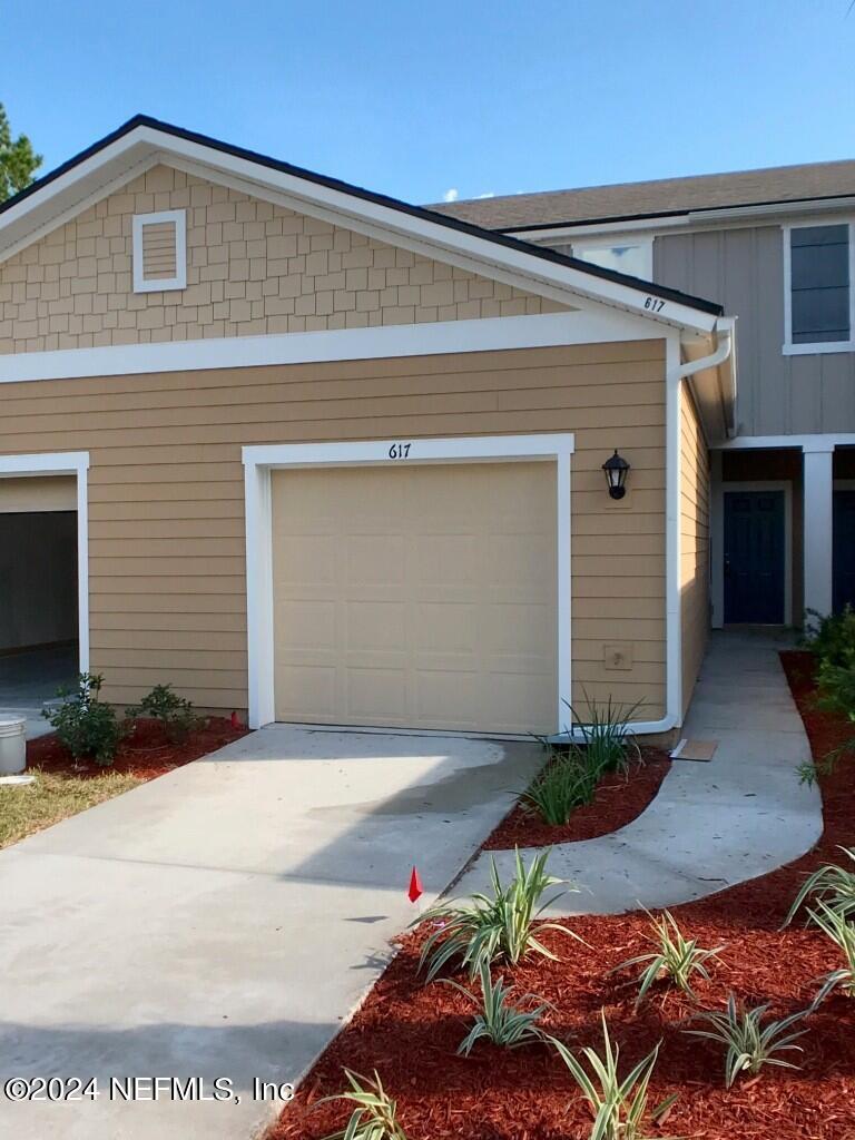 St Johns, FL home for sale located at 617 Servia Drive, St Johns, FL 32259