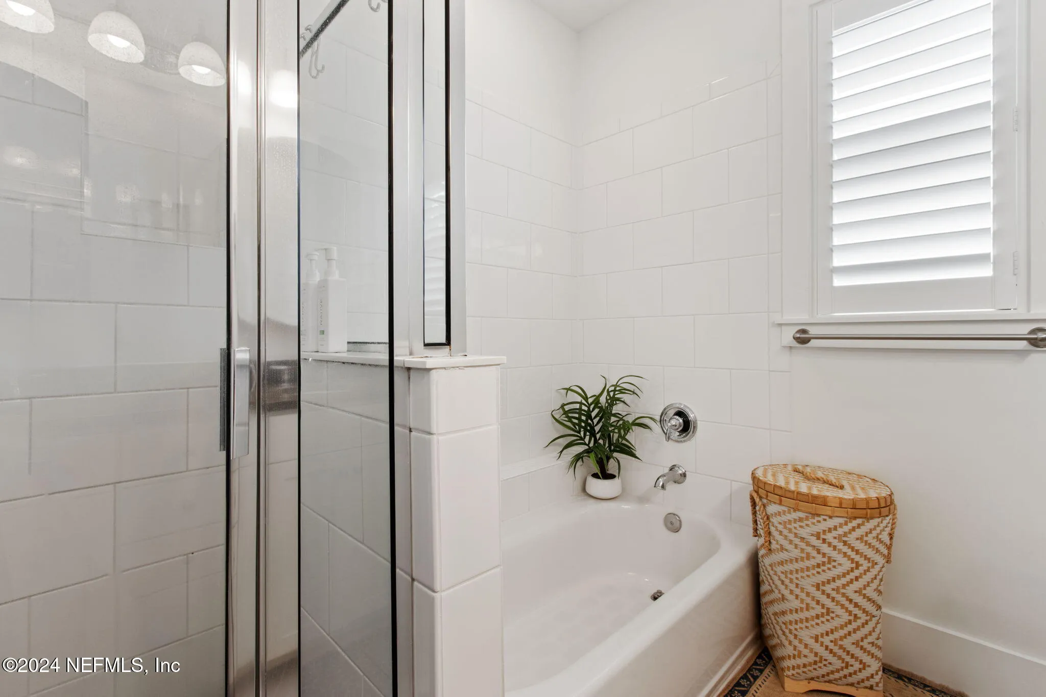 Jacksonville, Florida 32205, United States, 3 Bedrooms Bedrooms, ,3 BathroomsBathrooms,Residential,Pending,35998