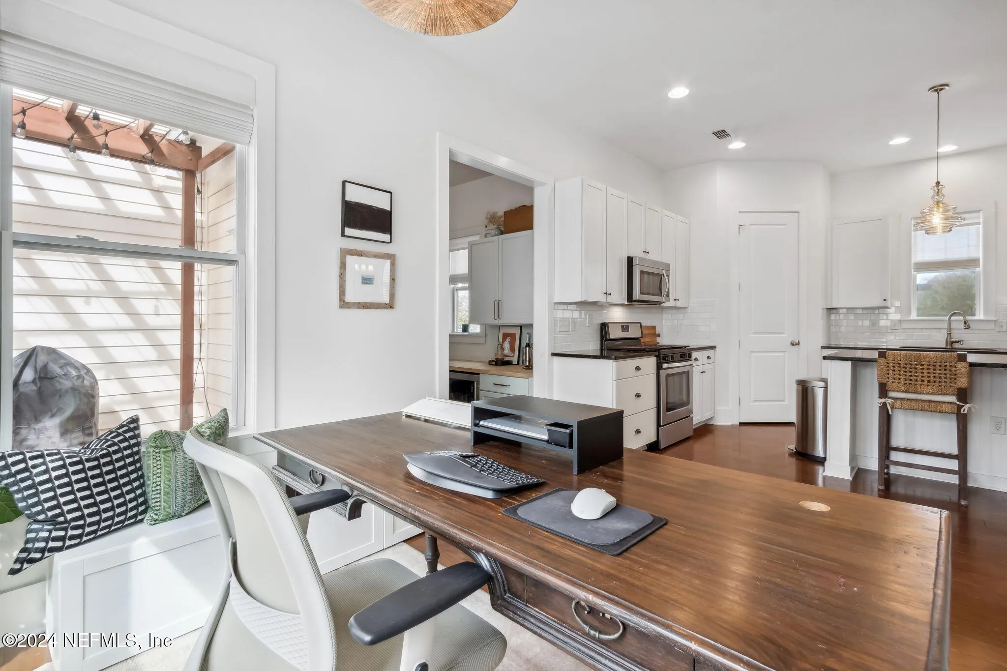 Jacksonville, Florida 32205, United States, 3 Bedrooms Bedrooms, ,3 BathroomsBathrooms,Residential,Pending,35998