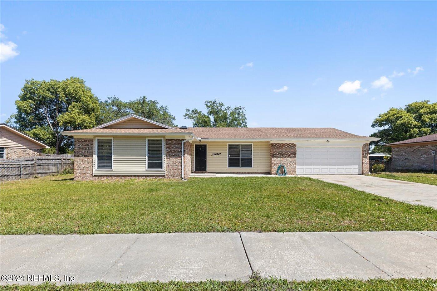 Jacksonville, FL home for sale located at 8257 Blazing Star Road, Jacksonville, FL 32210