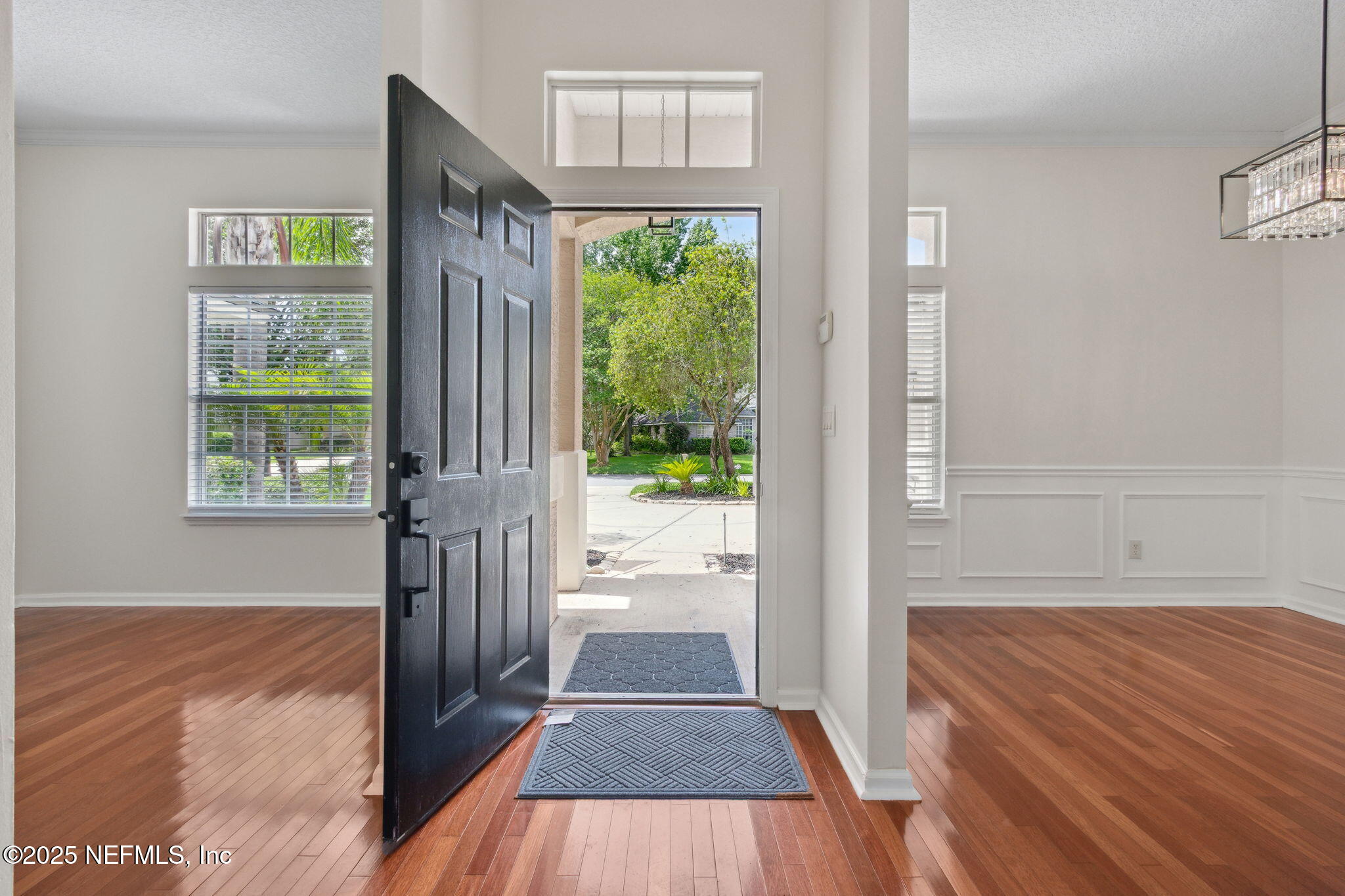 1912 BLUEBONNET Way