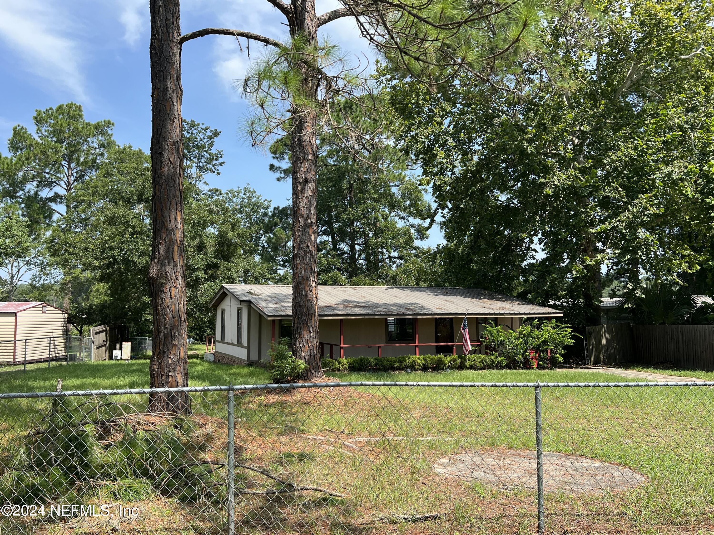 View Interlachen, FL 32148 mobile home