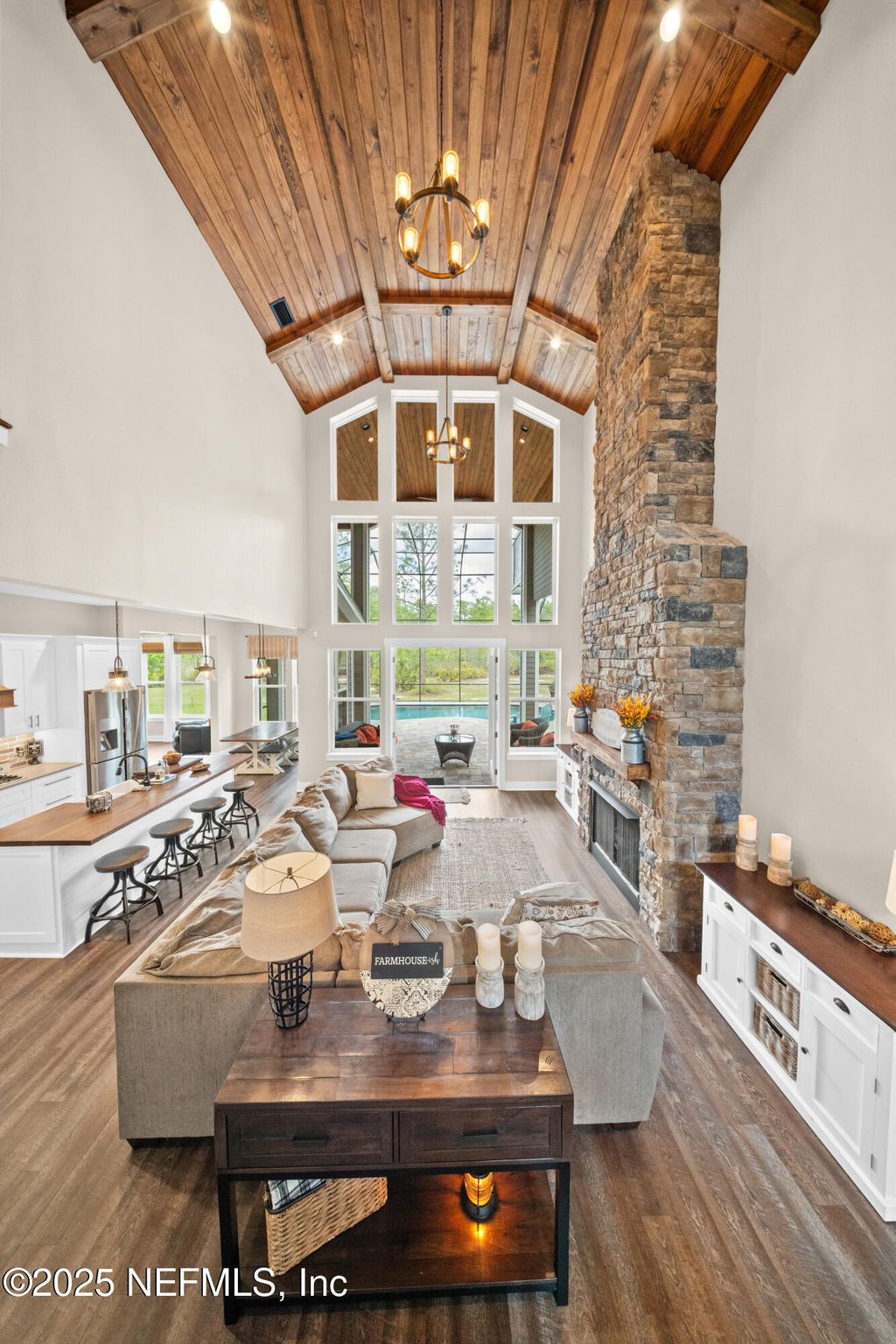 listing image 0