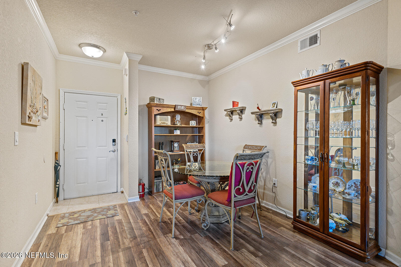 8539 GATE Parkway 9321