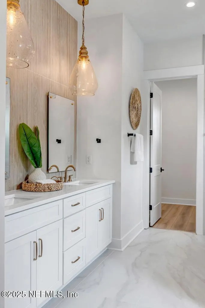 Neptune Beach, Florida 32266, United States, 4 Bedrooms Bedrooms, ,4 BathroomsBathrooms,Residential,Active,127552