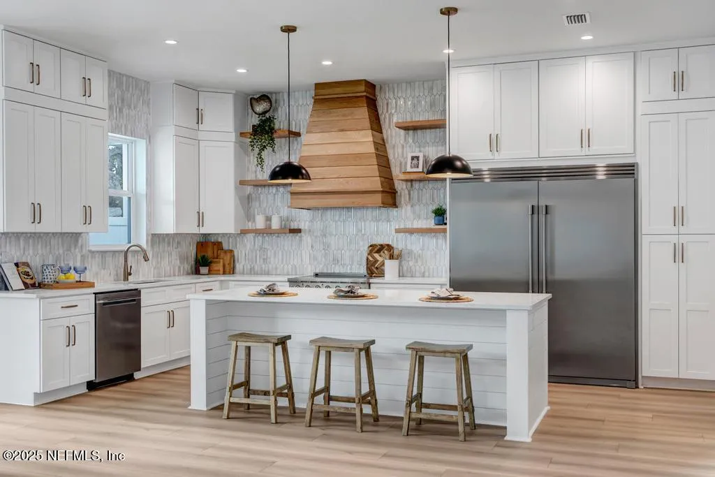 Neptune Beach, Florida 32266, United States, 4 Bedrooms Bedrooms, ,4 BathroomsBathrooms,Residential,Active,127552