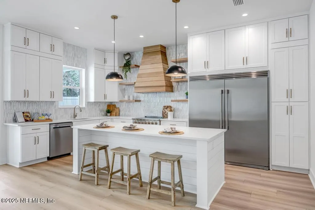 Neptune Beach, Florida 32266, United States, 4 Bedrooms Bedrooms, ,4 BathroomsBathrooms,Residential,Active,127552