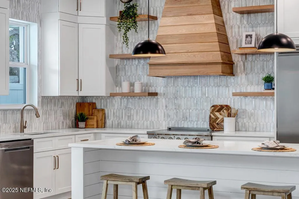 Neptune Beach, Florida 32266, United States, 4 Bedrooms Bedrooms, ,4 BathroomsBathrooms,Residential,Active,127552