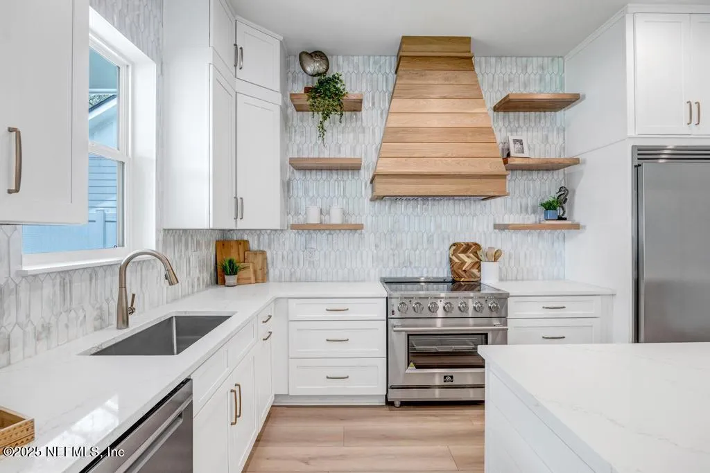 Neptune Beach, Florida 32266, United States, 4 Bedrooms Bedrooms, ,4 BathroomsBathrooms,Residential,Active,127552