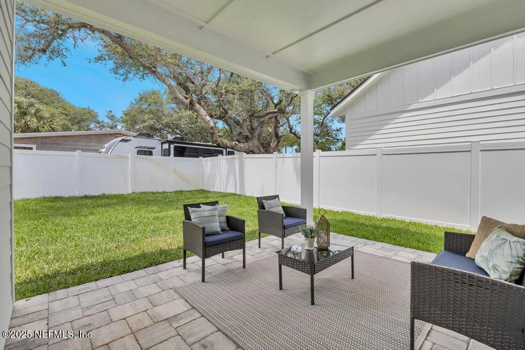 Neptune Beach, Florida 32266, United States, 4 Bedrooms Bedrooms, ,4 BathroomsBathrooms,Residential,Active,127552