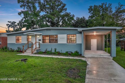 2138 LARRY Drive Jacksonville FL 32216