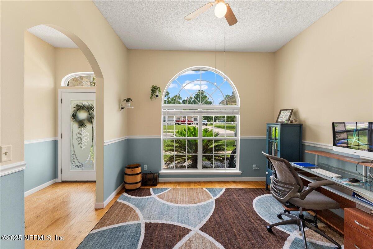 3910 SELIG Court