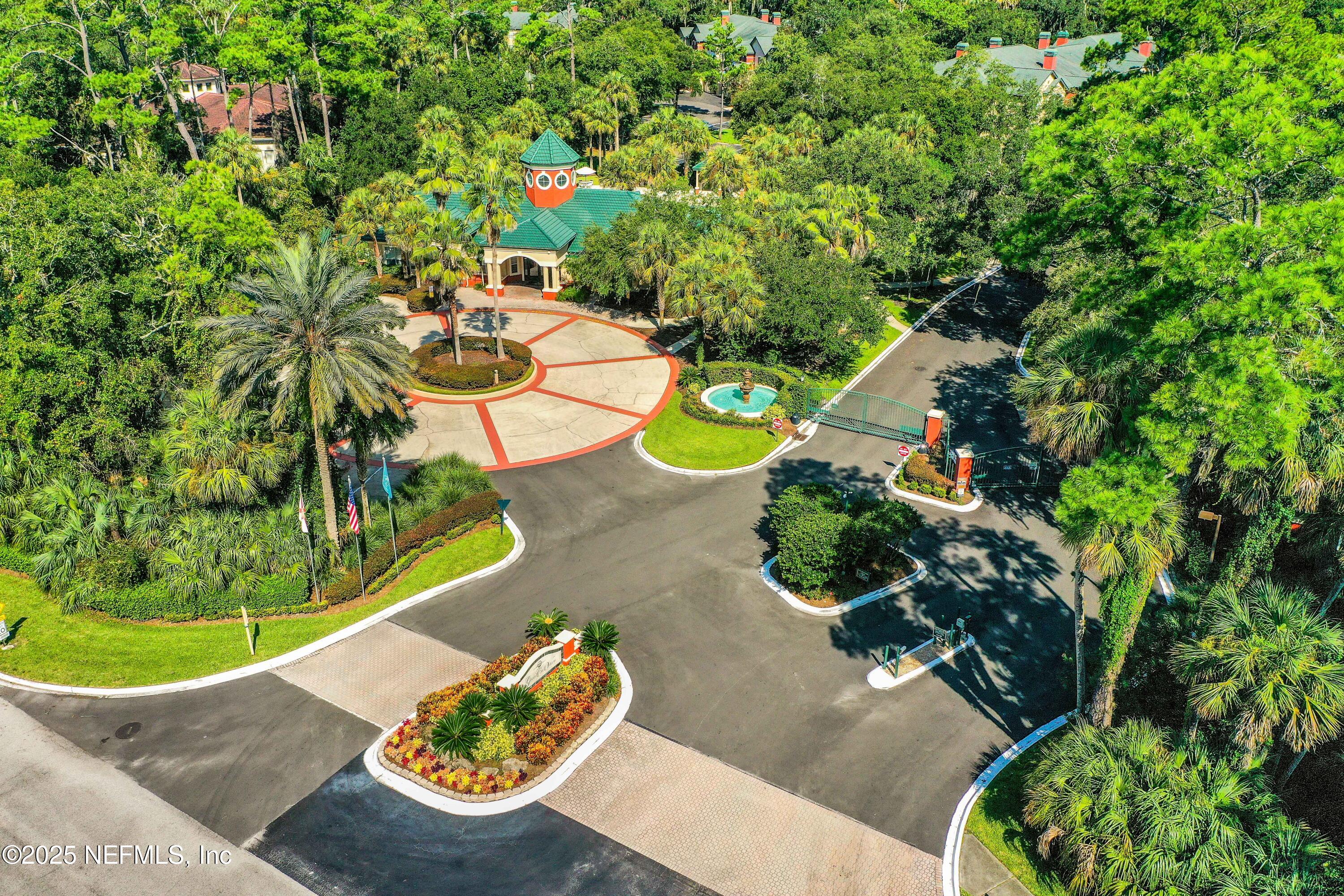 120 VERACRUZ Drive 833