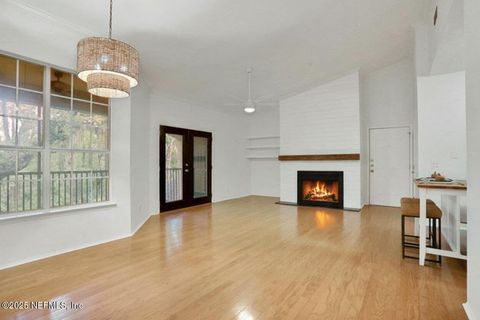 120 VERACRUZ Drive 833 Ponte Vedra Beach FL 32082