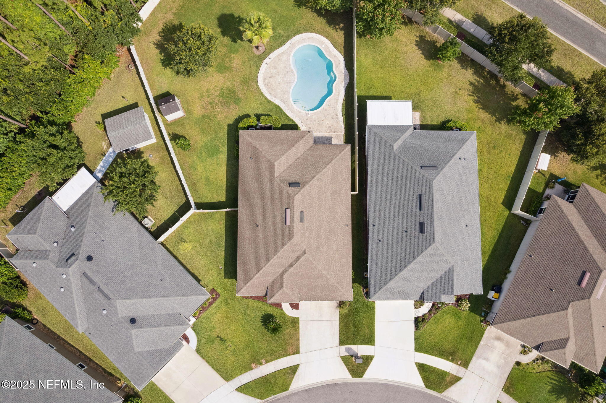 94032 WOODBRIER CIRCLE Circle