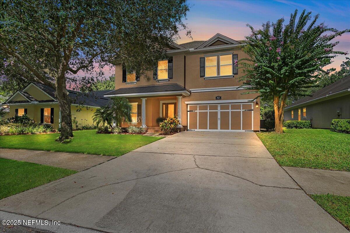 915 BROOKHAVEN Drive