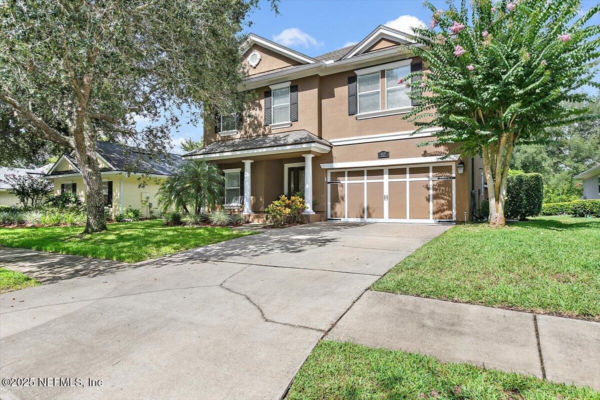 915 BROOKHAVEN Drive