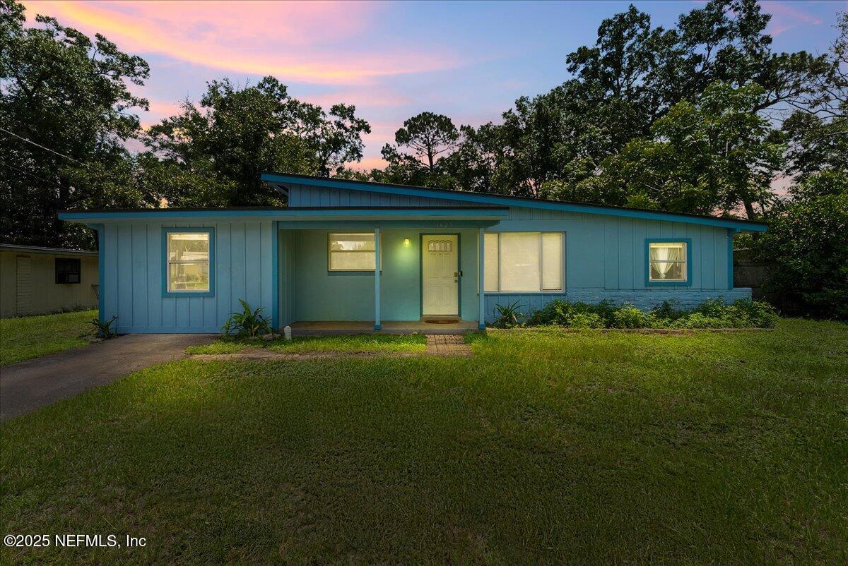 1629 LOUVRE Drive