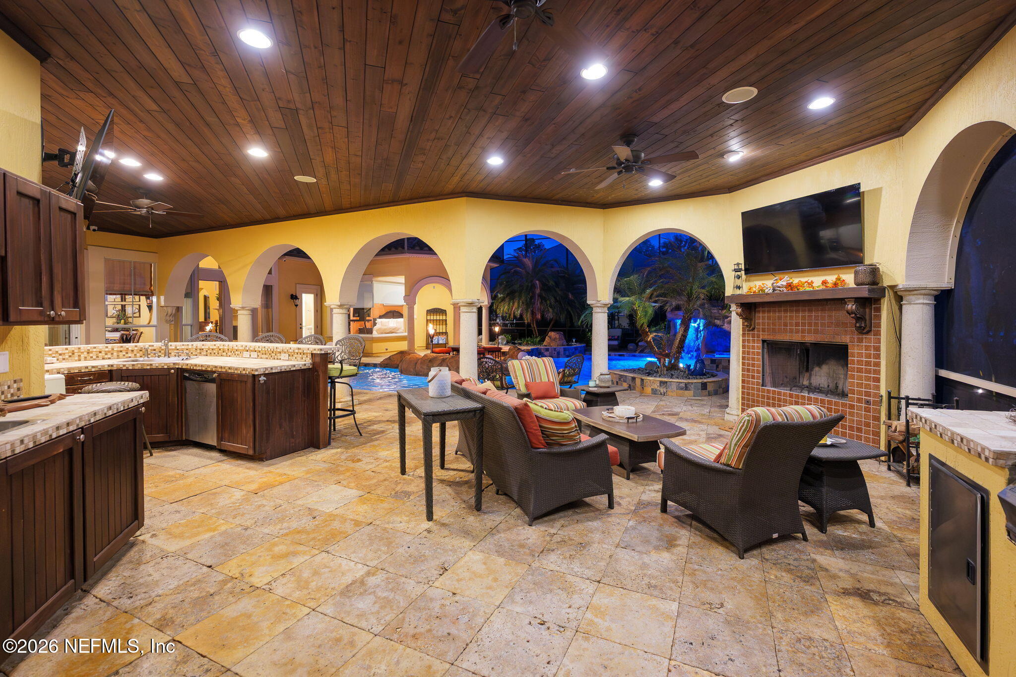 1615 SILVER LEAF Way