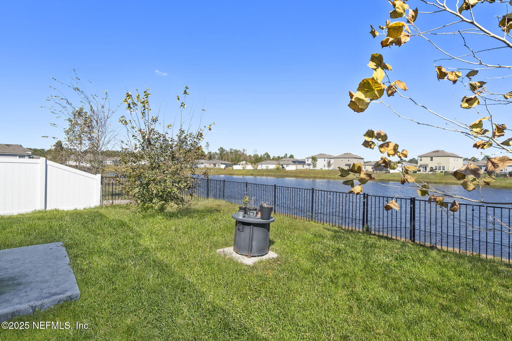 2405 OAK STREAM Drive