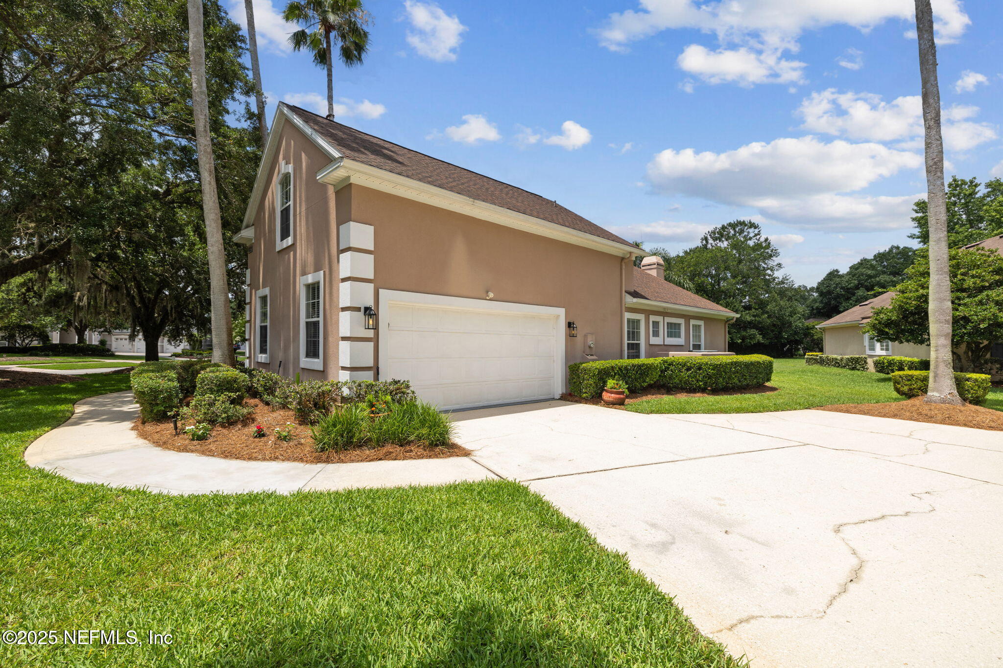 8221 BAY TREE Lane