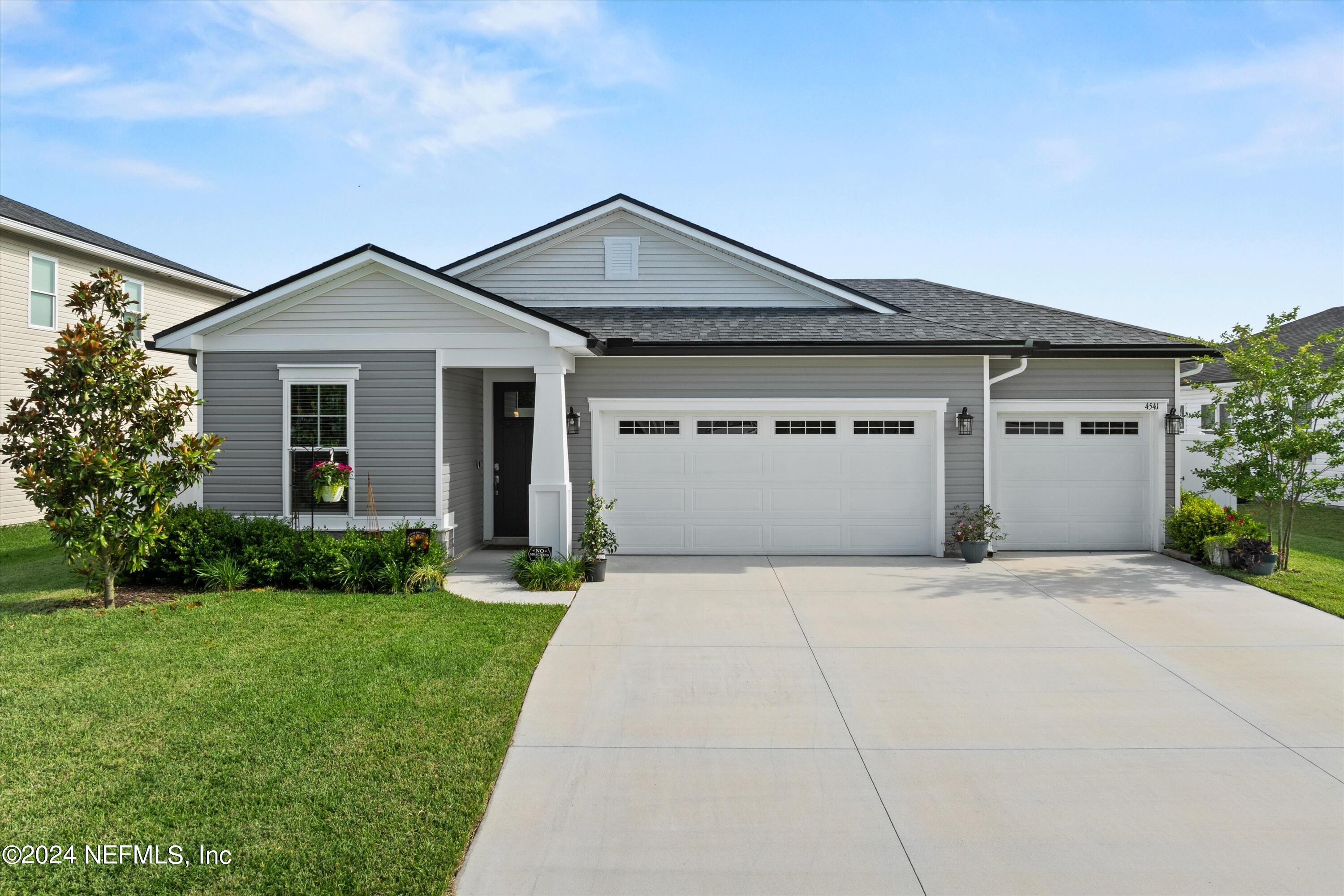 Middleburg, FL home for sale located at 4541 Pine Ridge Parkway, Middleburg, FL 32068