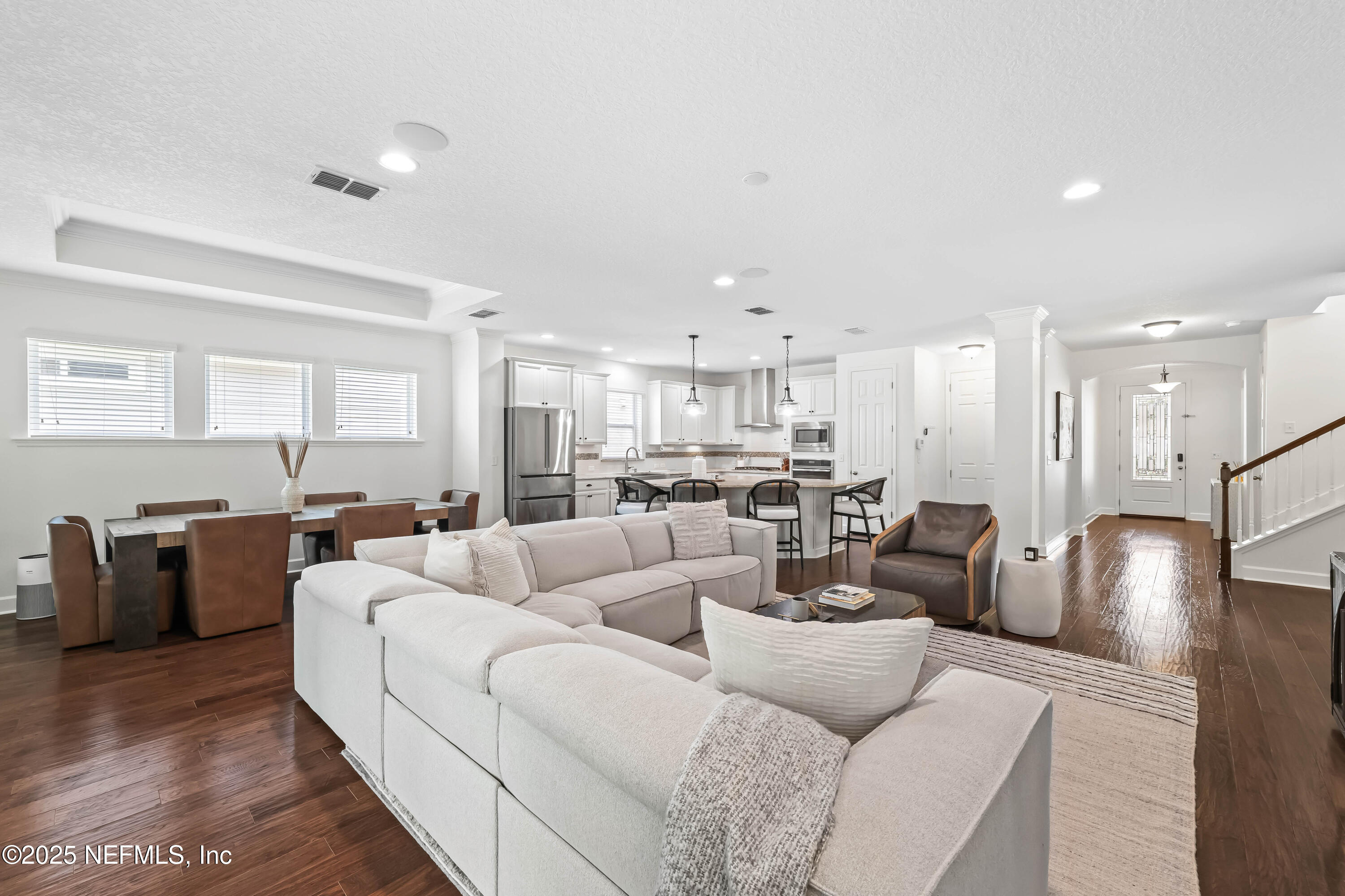 91 PARADISE VALLEY Drive