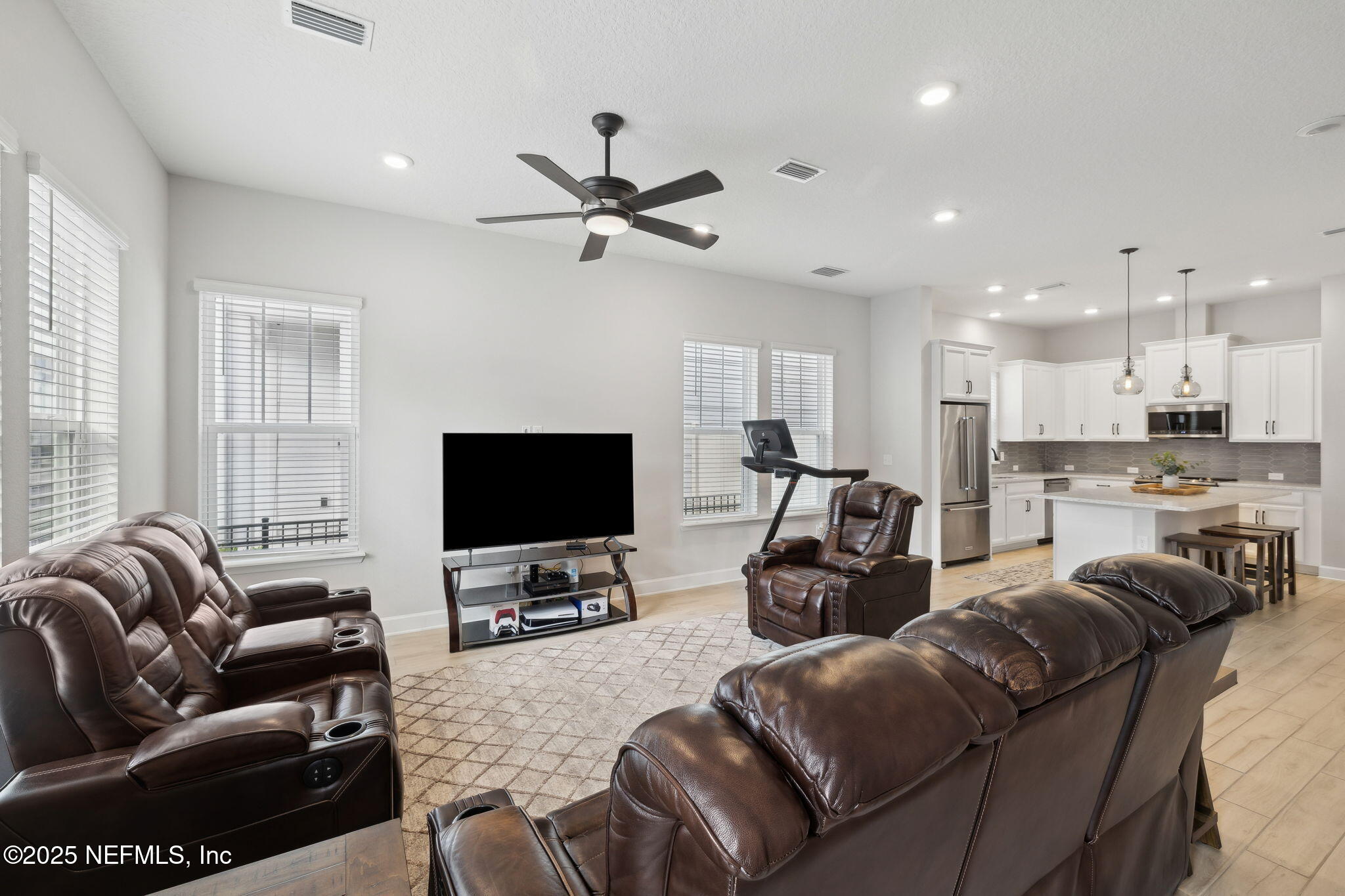 11340 BREAKERS BAY Way