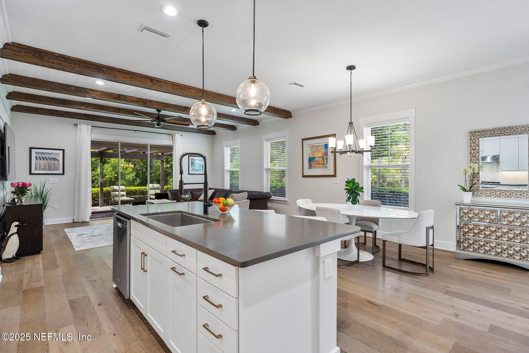 18 SUGAR MAGNOLIA Drive