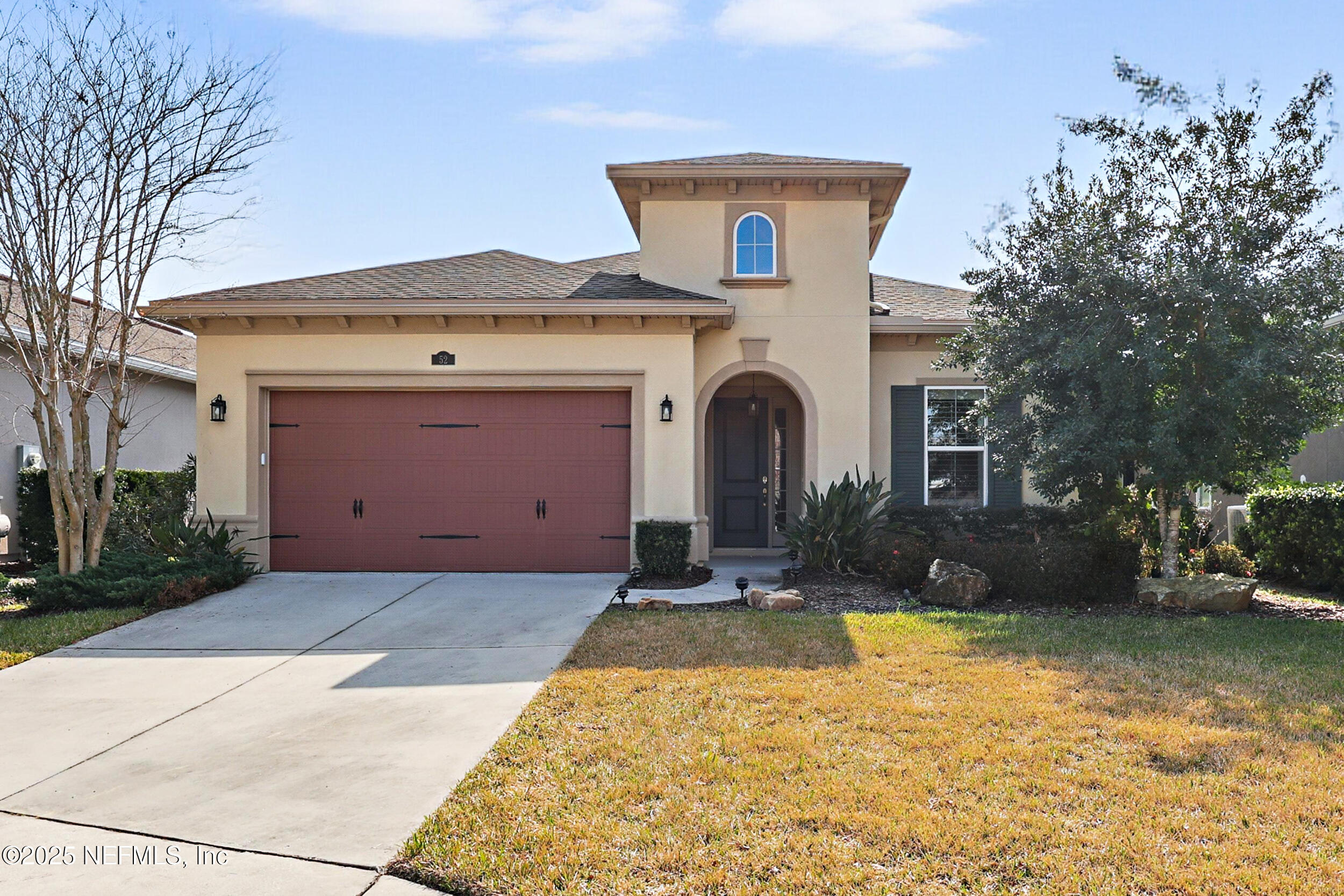 52 DYER Court